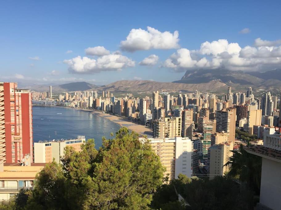 Piso En La Primera Linea Del Mar Con 2 Dormitorios Μπένιντορμ Εξωτερικό φωτογραφία