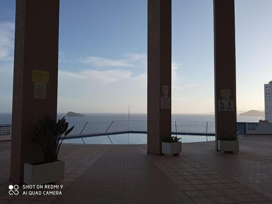 Piso En La Primera Linea Del Mar Con 2 Dormitorios Μπένιντορμ Εξωτερικό φωτογραφία