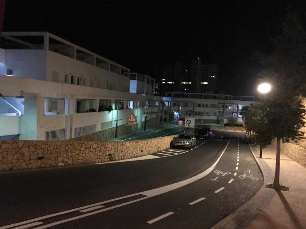 Piso En La Primera Linea Del Mar Con 2 Dormitorios Μπένιντορμ Εξωτερικό φωτογραφία